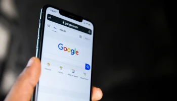 Google оштрафували в ЄС на $1 млрд за порушення правил конкуренції