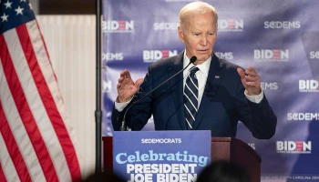 Байден заявил, что США - единственная страна в истории, которая строит себя не на этническом происхождении, а на идеях