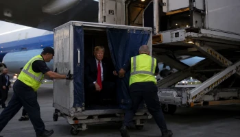 Из-за угрозы теракта Трампа вывезли с саммита НАТО в Турции в тележке с едой