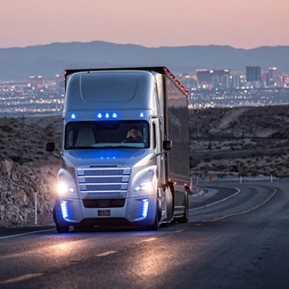 photo-dalnobojshhik-v-ssha-10-prostyh-otvetov-na-10-slozhnyh-voprosov