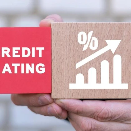 photo-check-credit-score-in-usa