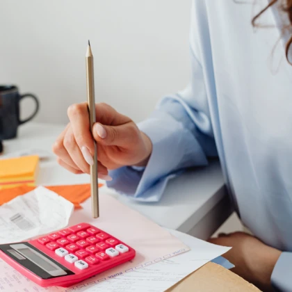 photo-calculating-taxes-in-ny