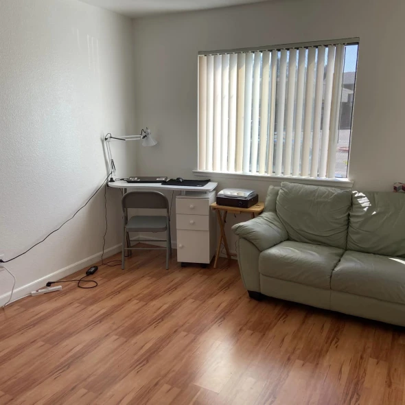 С 1 апреля освобождаем 1bdr апартаменты в Arden Arcade, CA