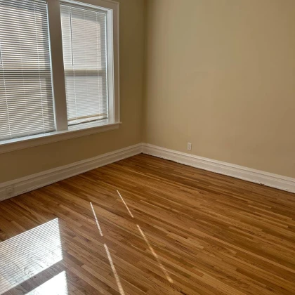 sdaetsya-komnata-v-2-bed-kvartire-s-1-bath-photo