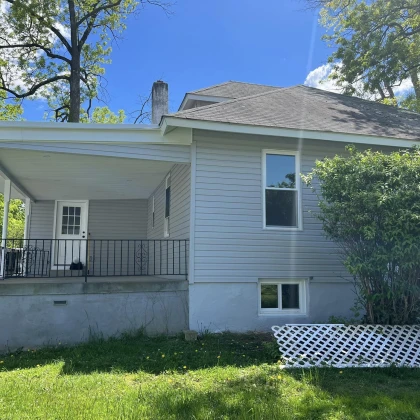 4bdr-with-2-full-baths-photo