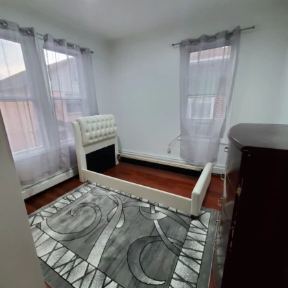 a-nice-room-in-the-3-bedroom-shared-apartment-photo