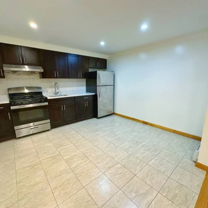 photo-2-beds-for-rent-in-bensonhurst