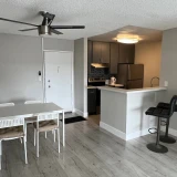 main-photo-sdaetsya-mesto-v-komnate-85