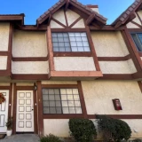 main-photo-townhouse-for-rent-sun-valley-ca