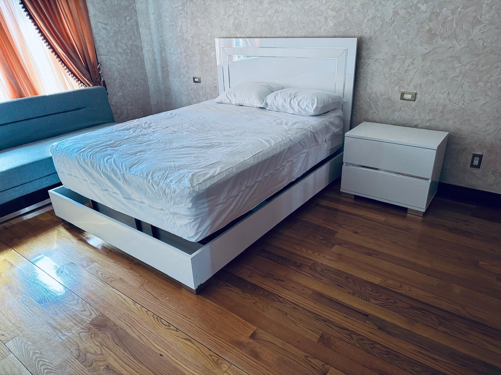 Здаються кімнати та місця в кімнатах у Квінсі. Допомагаємо з роботою, і з садочком для діток - Фотографія 4