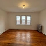 main-photo-zdayetysya-velika-okrema-kmnata