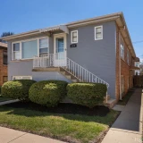 main-photo-sdam-prostornuyu-i-svetluyu-kvar