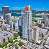 main-photo-zdayetysya-stilyna-1-bedroom-kvartira-v-dauntaun-mayam