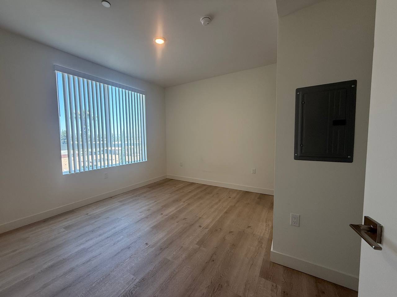 1BD/1BA for rent - Фото 5