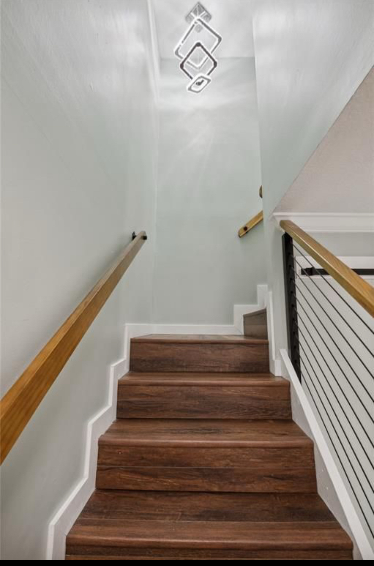 Угловой таунхаус с балконом и патио в сердце Pompano Beach - Фото 11