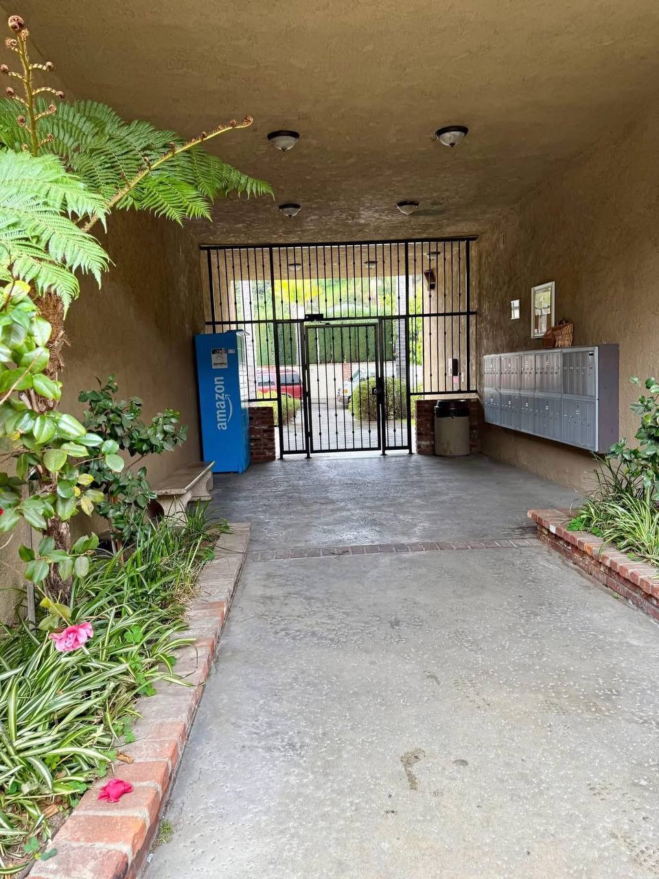 Просторная студия в здании с бассейном, близко к Ventura Blvd, 101 freeway - Фото 10