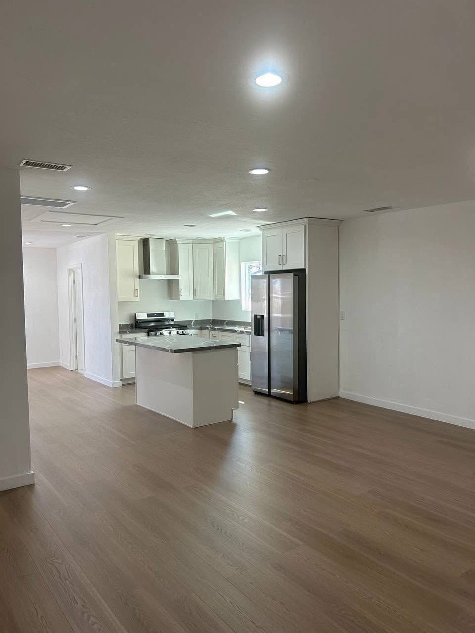 2BD, 1BA дом - Фото 3