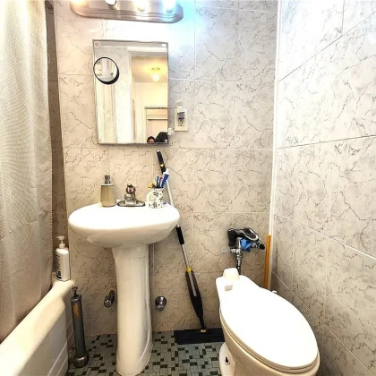 322186