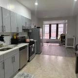 main-photo-sdaiotsya-komnata-v-bay-ridge