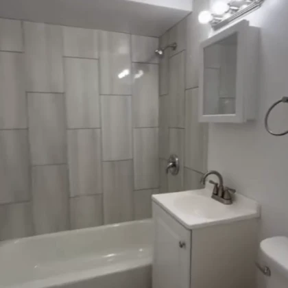 327835