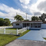 main-photo-beautiful-3-bedroom-pool-home