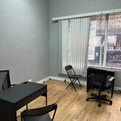 sdayutsya-ofisi-na-brayton-bich-photo