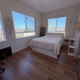 main-photo-zdayetysya-master-bedroom