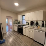 main-photo-sdaiotsya-kvartira-3-bdr-1-vannaya