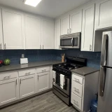 main-photo-cdaiotsya-uyutnaya-svetlaya-komnata