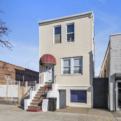 photo-sdayutsya-yarkie-appartamenti-v-samom-serdtse-coney-island-1