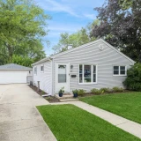 main-photo-single-house-in-lake-zurich