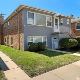 main-photo-spacious-and-bright-2-bedroom-1-bath-apartment