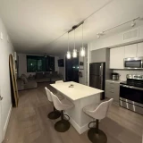 main-photo-sdaiotsya-komnata-v-sunny-isles-beach-ryadom-s-okeanom-svezhiy-remont