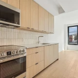 main-photo-arenda-v-brukline-499-presiden-1