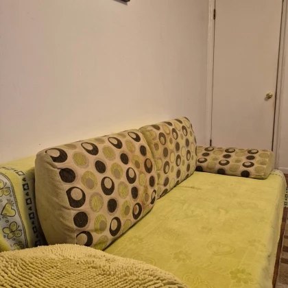 fully-furnished-room-for-rent-photo