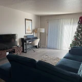 main-photo-master-bedroom-for-rent-8