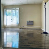 main-photo-1-bed-1-bath-apartment-10