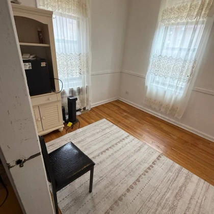 photo-sdaetsya-komnata-v-rego-park-queens-new-york