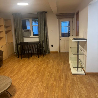 sdaetsya-studiya-na-manhetten-bich-1-photo