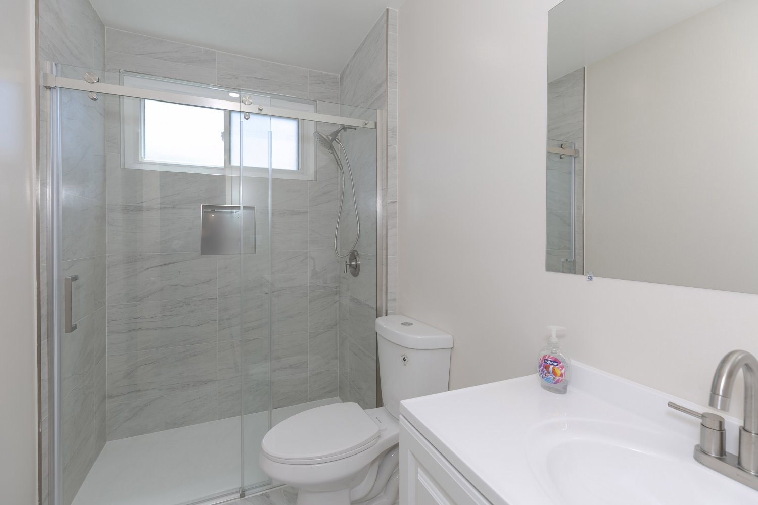 1BD, 1BA квартира с ГАРАЖОМ - Фото 8
