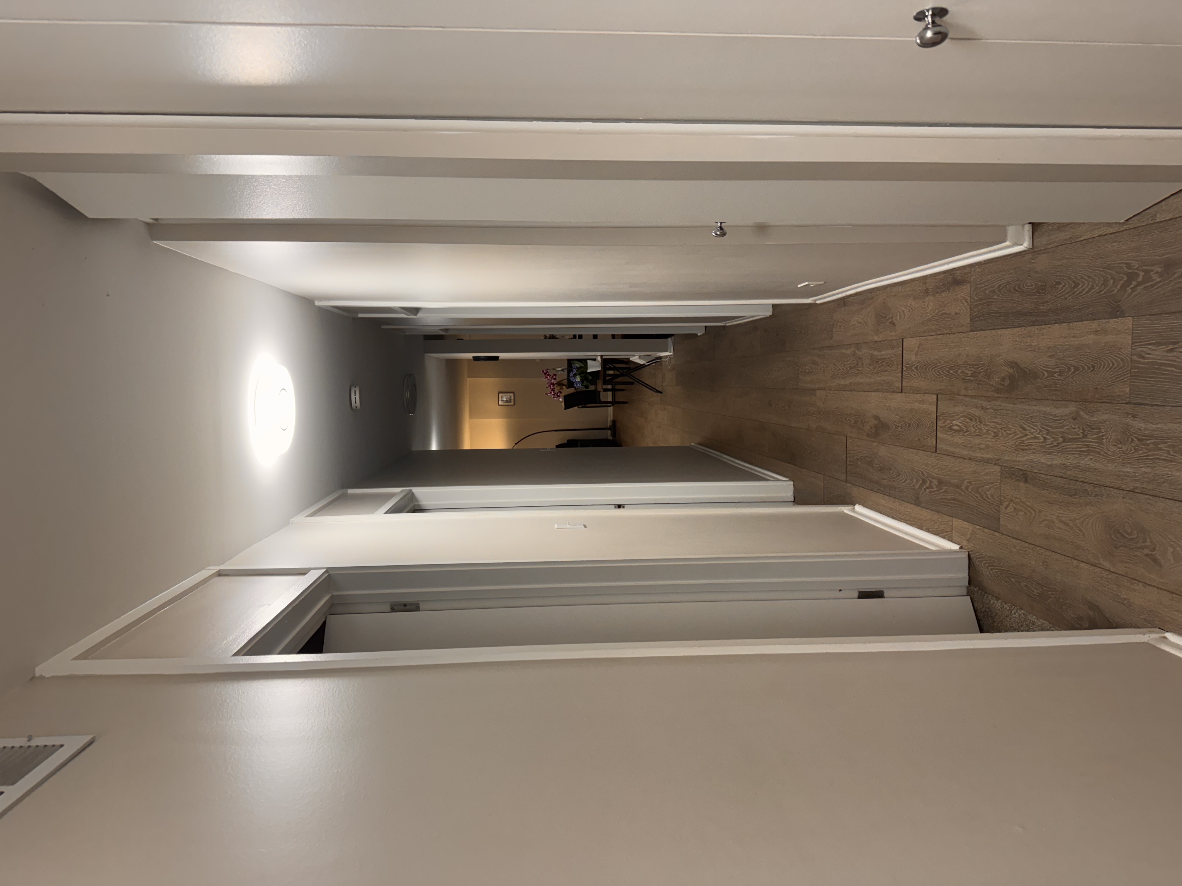Здається кімната у просторій 2-bedroom квартирі - Фотографія 2