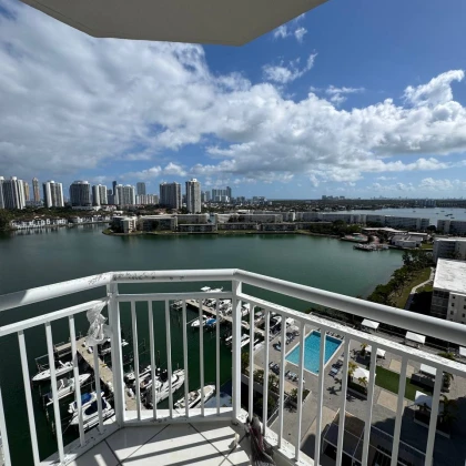 peresdayu-kvartiru-1br-15bath-v-aventure-photo