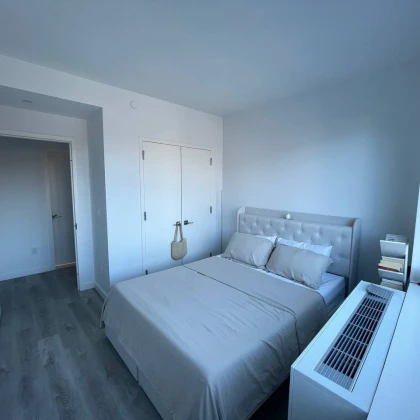 shukayu-dvchinu-v-kmnatu-v-svoyu-prostoru-2-bedroom-kvartiru-photo