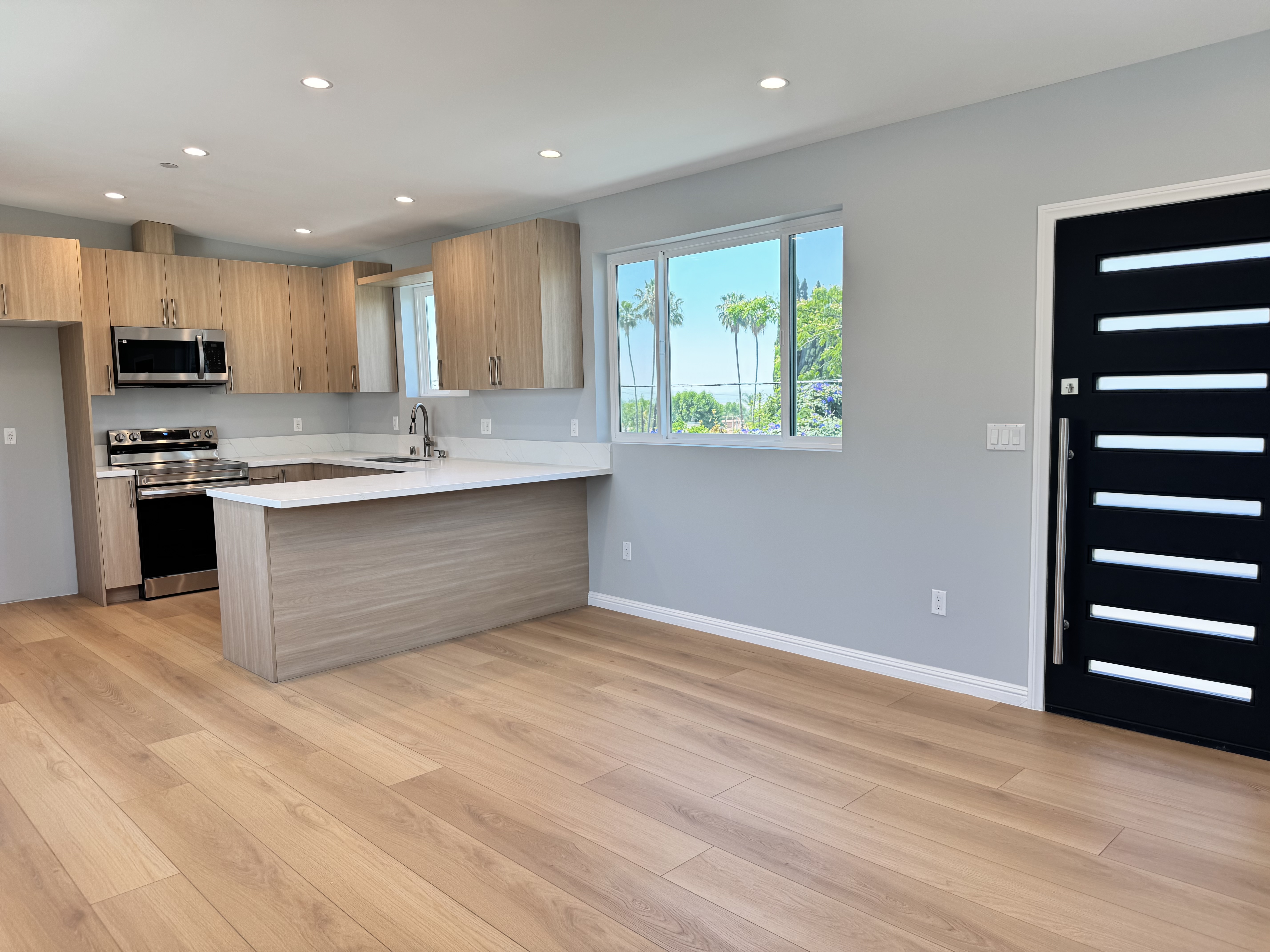 Brand New Modern Upstairs Unit Featuring 2 Bedrooms and 2 Bathrooms - Lake View Terrace,CA - Фото 4