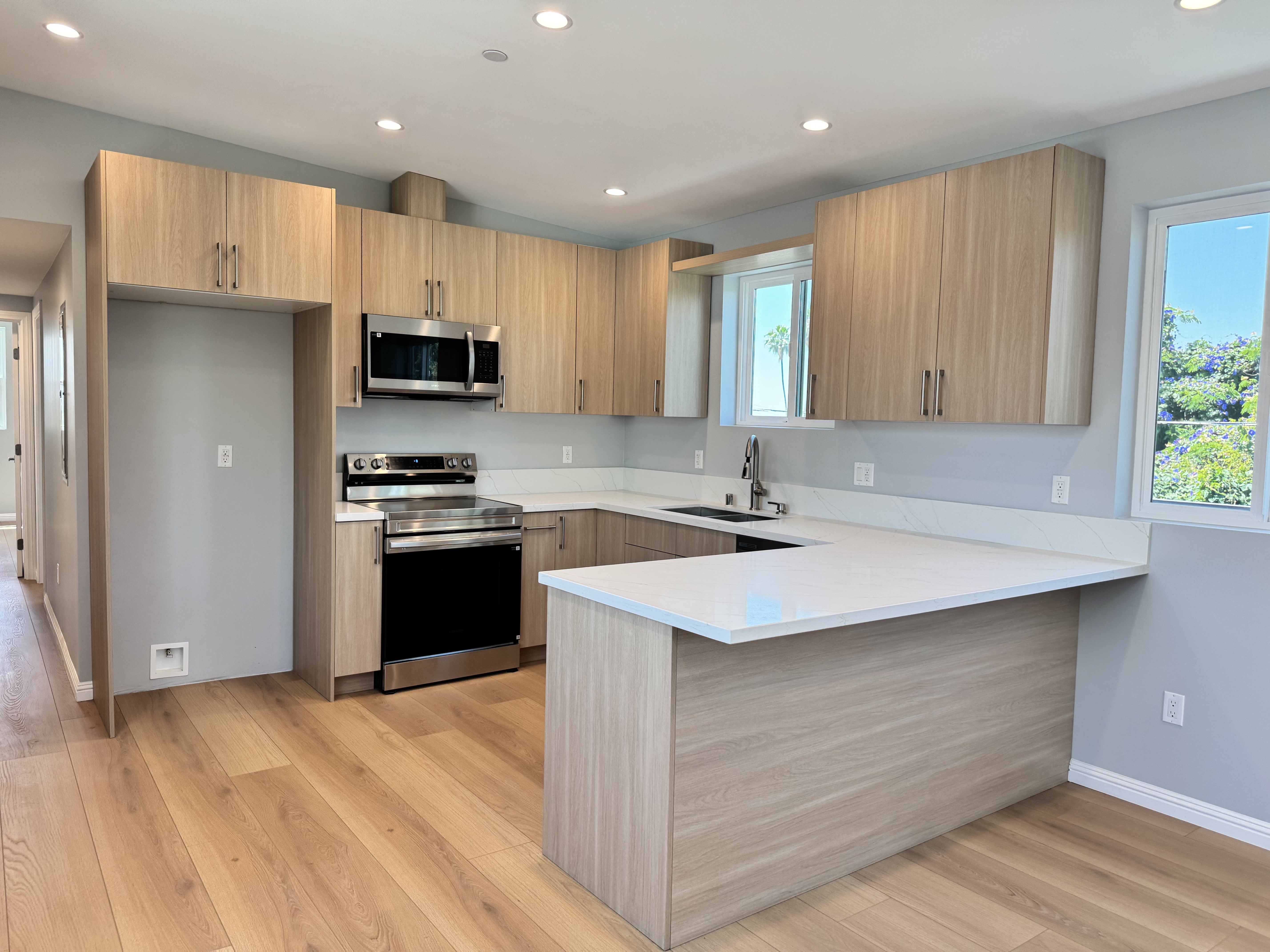 Brand New Modern Upstairs Unit Featuring 2 Bedrooms and 2 Bathrooms - Lake View Terrace,CA - Фото 5