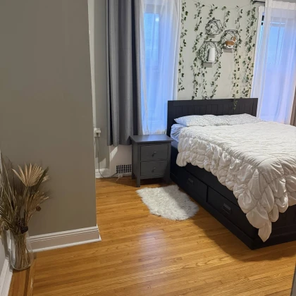 sdaetsya-komnata-master-bedroom-s-otdelynoy-vannoy-photo