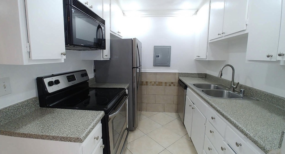 2BD, 1BA квартиры в Studio City - Фото 6