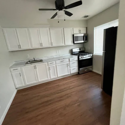 2-bedrooms-apartment-for-rent-photo