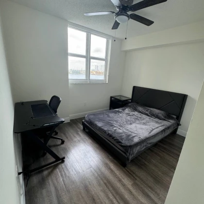 sdam-bedroom-na-sunny-isles-photo