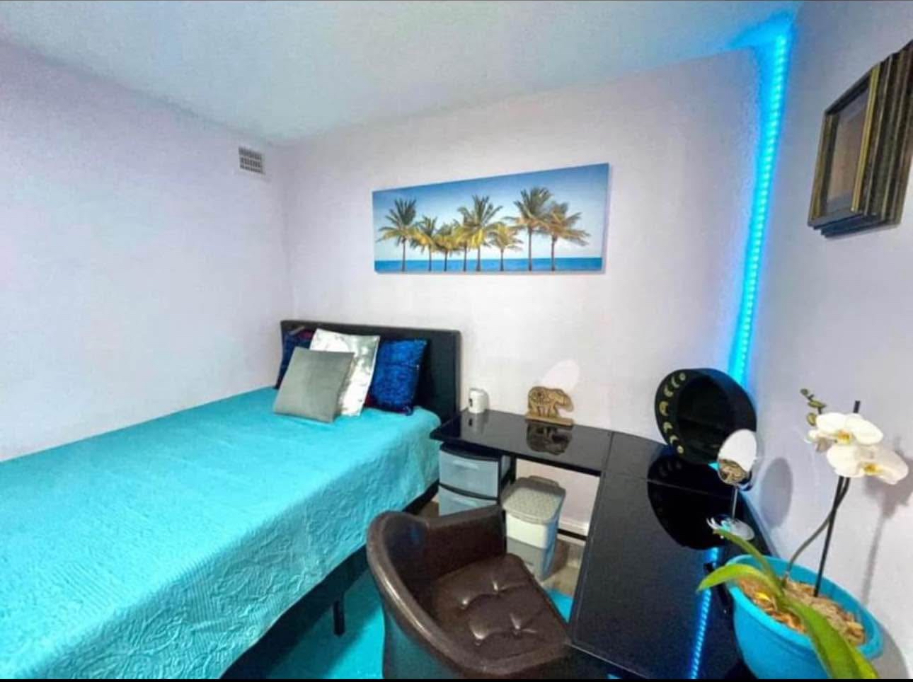 Комната с личной ванной в West Palm Beach - Фото 3